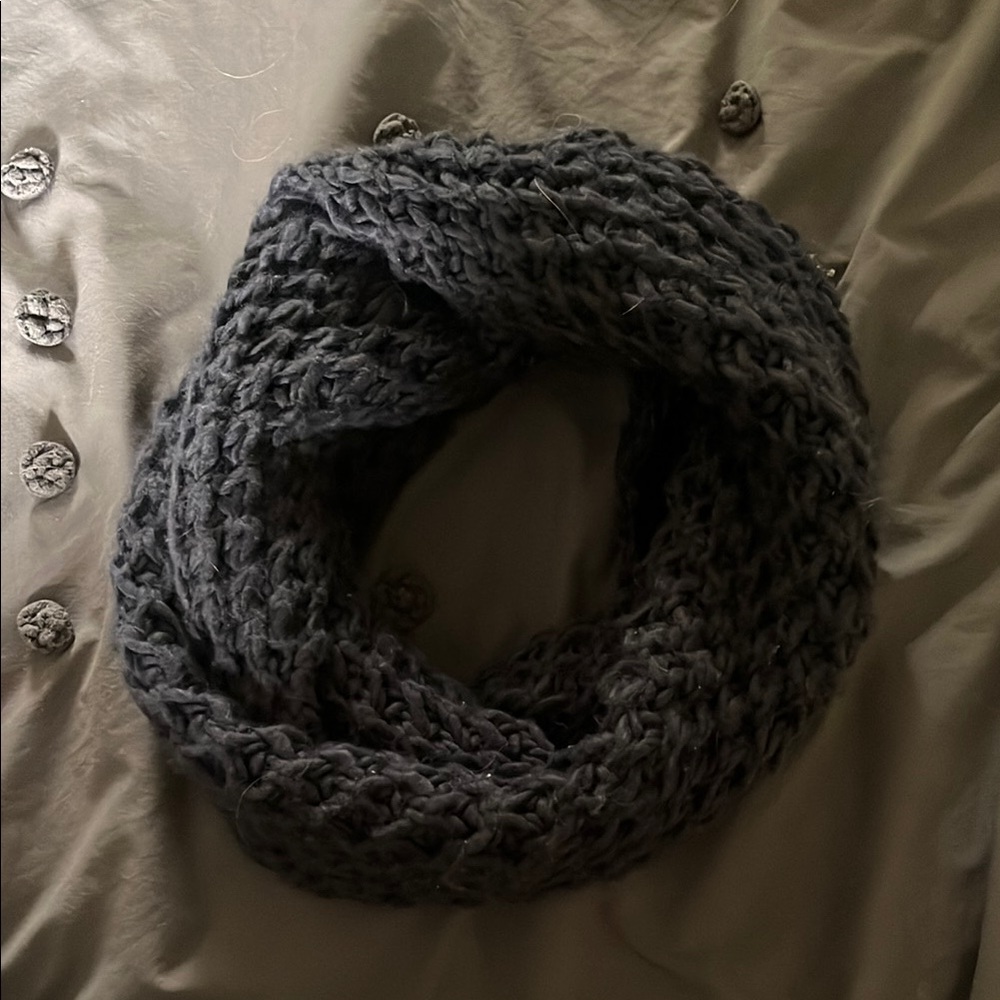 Chunky Knit Infinity Scarf